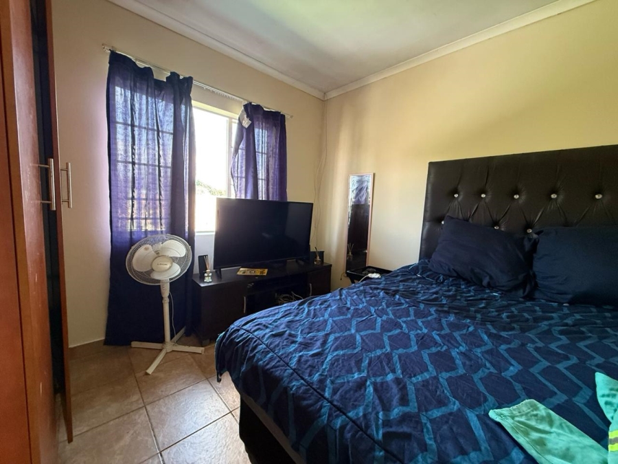 2 Bedroom Property for Sale in Rustenburg Central North West